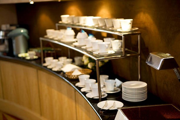 Làm Thế Nào Để Hạn Chế Nguy Cơ Nhiễm Khuẩn Từ Thực Phẩm Tại Nhà Hàng Buffet?