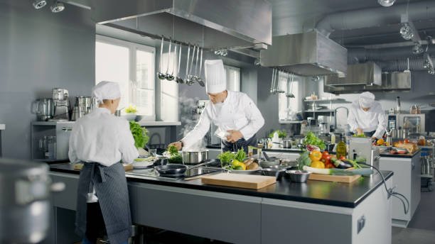 Cách kiểm tra và bảo dưỡng hệ thống làm lạnh trong nhà hàng buffet