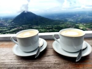 Khám Phá Sự Khác Biệt Giữa Coffee Ý và Coffee Việt Nam