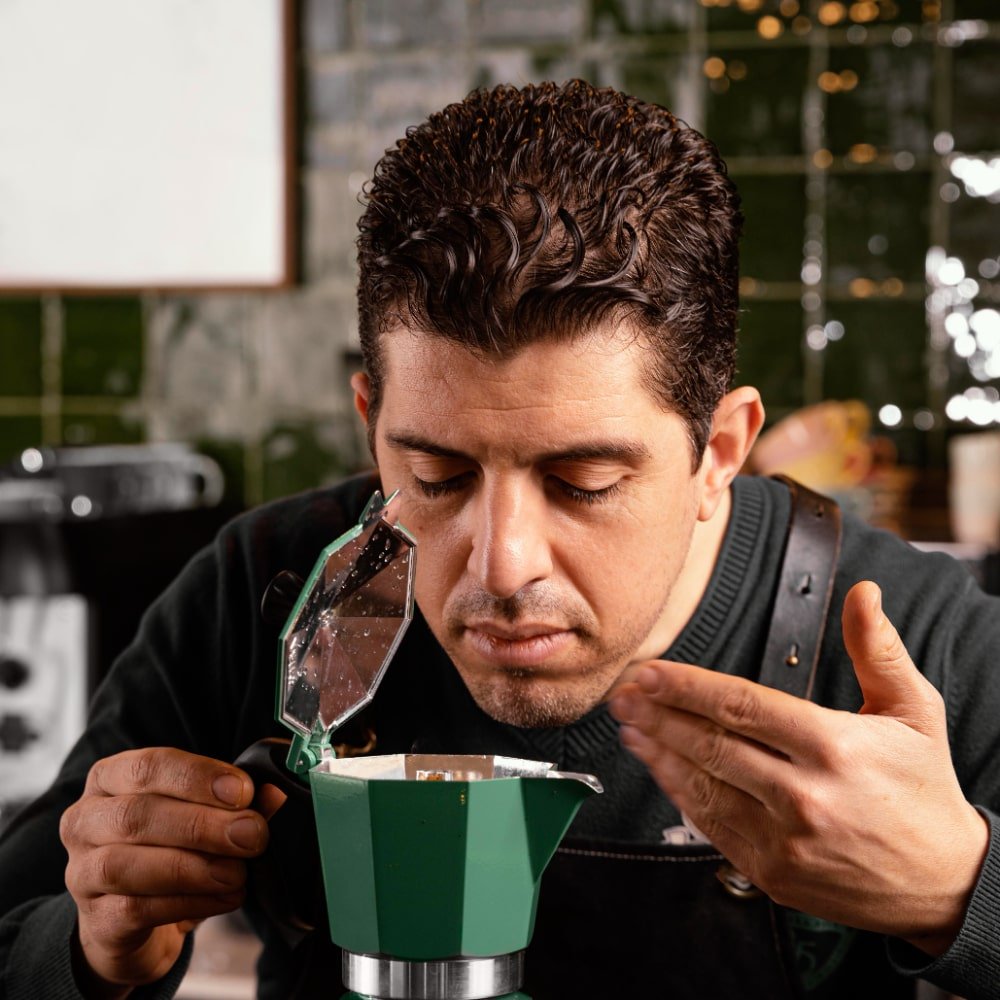 Cách Thưởng Thức Coffee Ý Đúng Phong Cách Milan