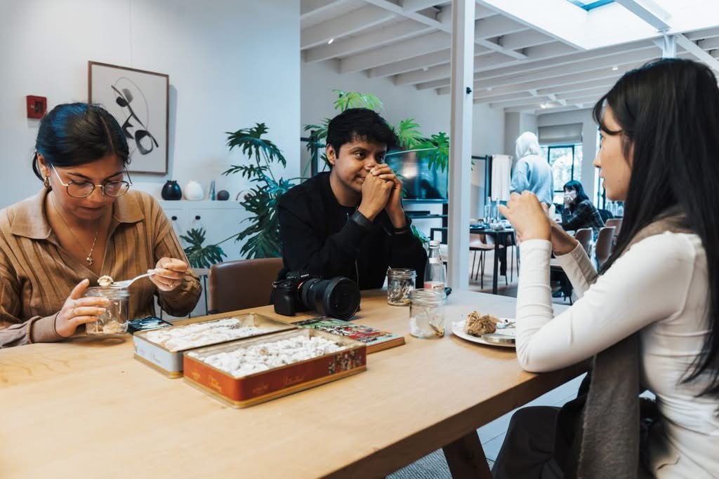 Nhóm làm việc minh hoạ buổi R&D workshop nội bộ